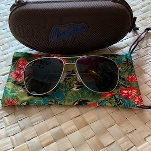 Maui Jim polarized aviator sunglasses